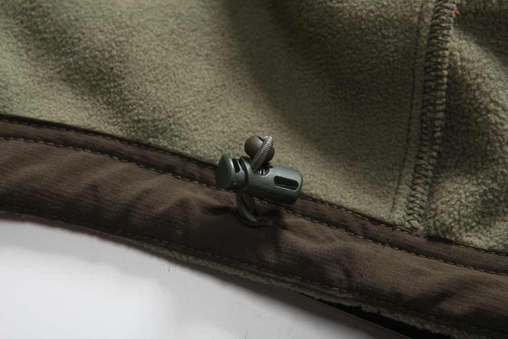 Outdoors Tactical Zipper Pocket Sharkskin Soft Shell Warm Thelmal Fleece Hoodies Cargi Army Jacket Men 3 Color