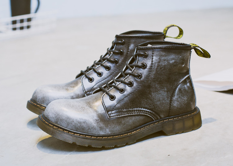 Men snow Boots 2019 British desert Vintage Classic Genuine leather military Boots Thick Heel Motorcycle Men's Shoe Men snow Boots 2019 British desert Vintage Classic Genuine leather military Boots Thick Heel Motorcycle Men's Shoe