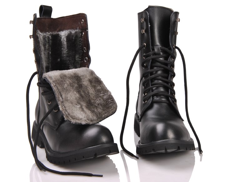 2018 Retro Combat Boots Winter British genuine Leather Military Boots punk rivet Charm Lace Up Men Warm Plush motorcycles Boots 2018 Retro Combat Boots Winter British genuine Leather Military Boots punk rivet Charm Lace Up Men Warm Plush motorcycles Boots