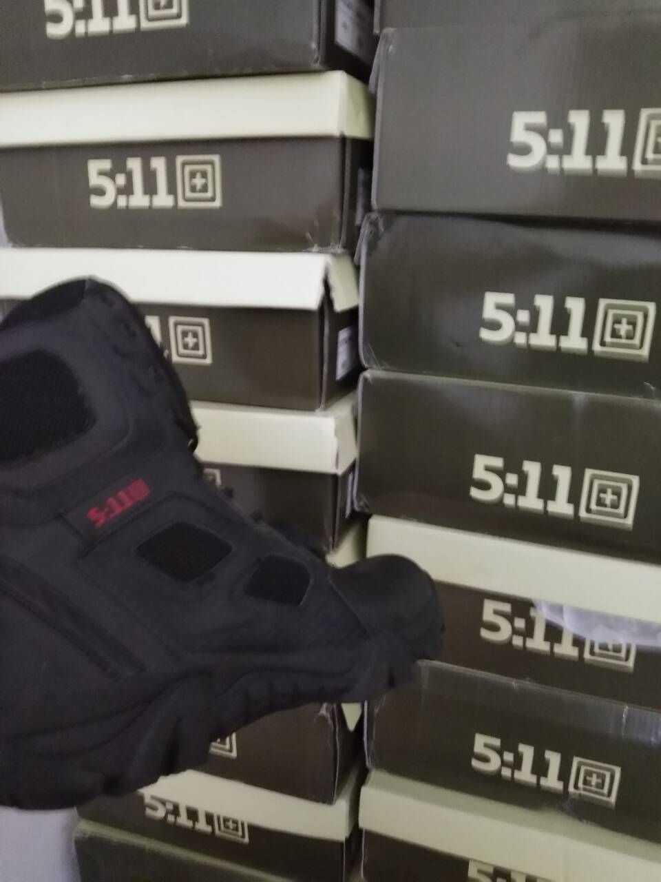 ZENVBNV Men Desert Tactical Military Boots Mens Work Safty Shoes SWAT Army Boot Militares Tacticos Zapatos Ankle Combat Boots