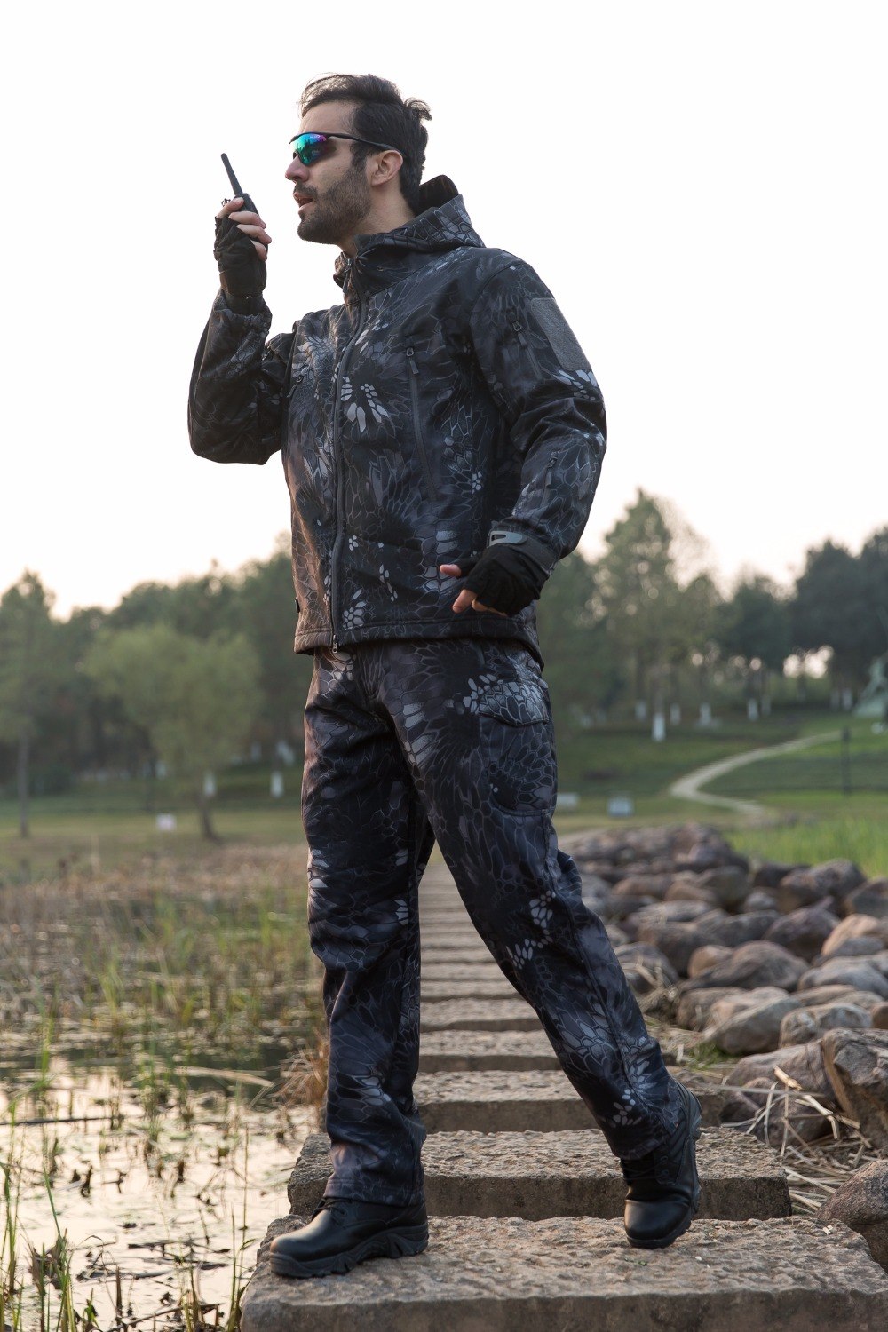 Sharkskin outdoor hunting Ghillie suit camping waterproof jacket tad4.0 soft shell fleece jacket + pants sniper camouflage