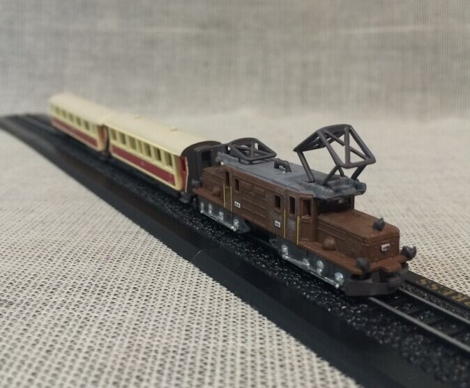 rare Special Offer 1:220 Z Proportional Train Suit Super Exquisite Static Train Model