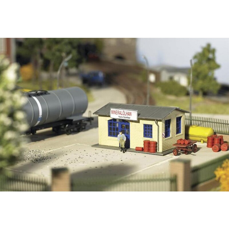 Miniature model 1:87 HO ratio 61834 terminal Urban building model Building model materials of train sand table