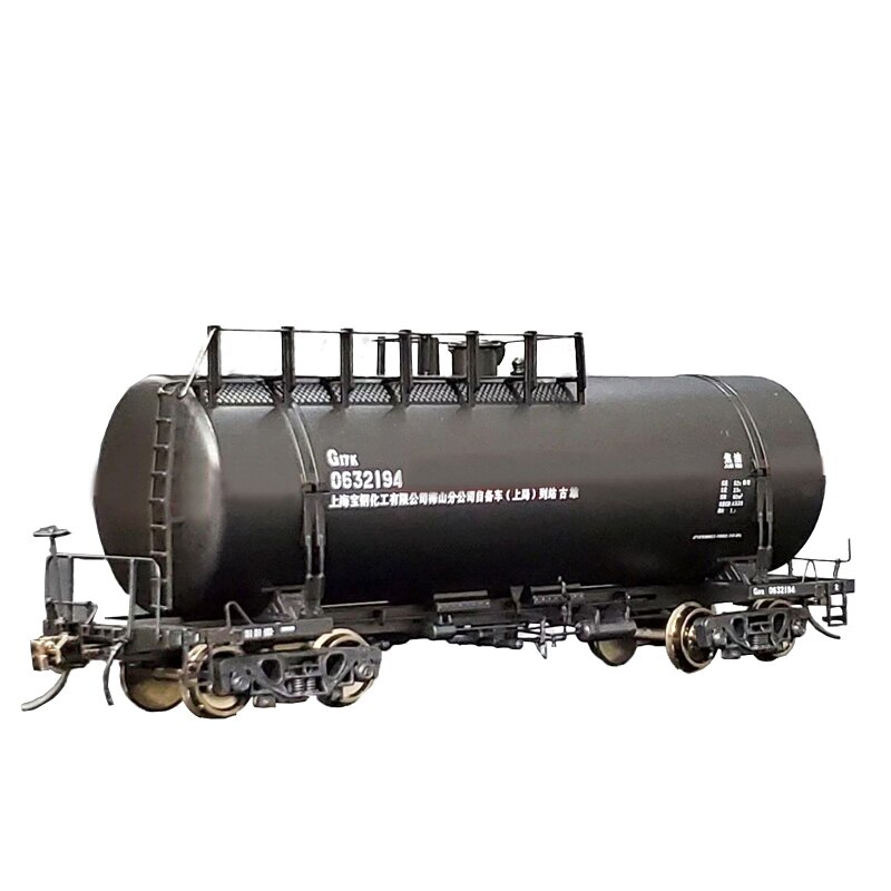 1 / 87 g17k oil tank truck of China Railway Finished freight car Ho ratio Body number random