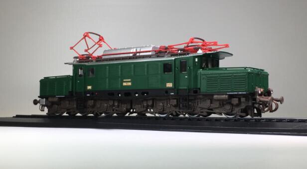 Special offer is rare 1:87 E 94 279 (1955) Static finished train model tram model Collection