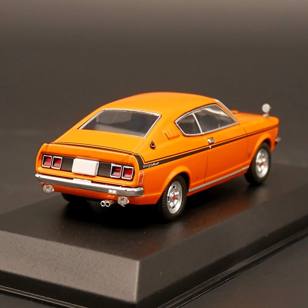 1: 43 Japanese Vintage Car Finished alloy automobile model 1: 43 Japanese Vintage Car Finished alloy automobile model