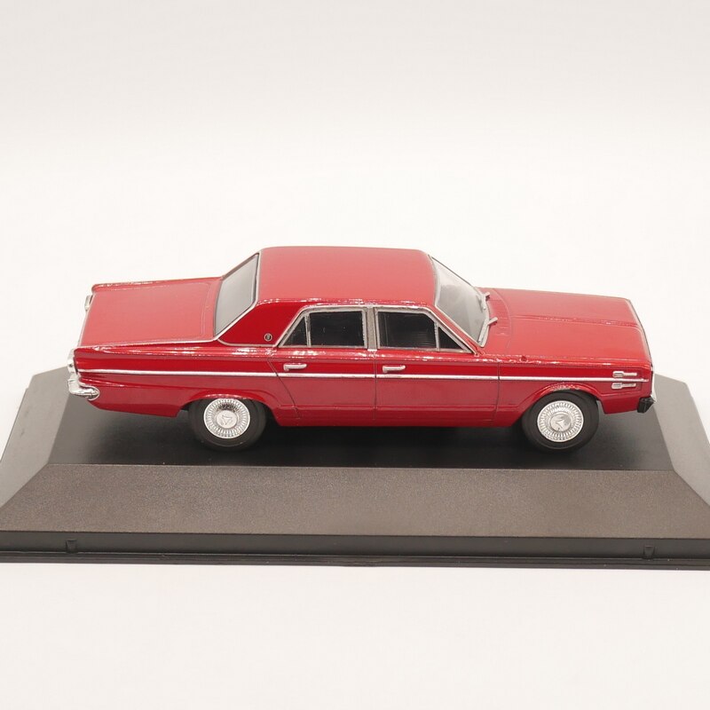 1: 43 1967 American vintage car model Finished alloy automobile model 1: 43 1967 American vintage car model Finished alloy automobile model