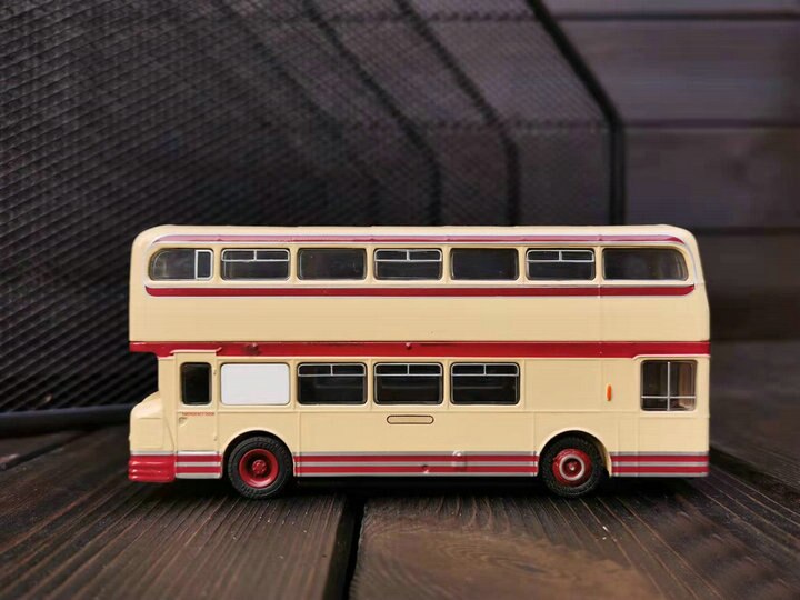 Boxed 1:76 London bus Vintage alloy bus model Boxed 1:76 London bus Vintage alloy bus model