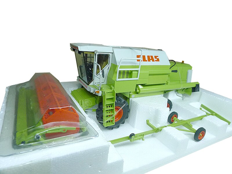 Fine1:32 169 Dominator 88 Combine model Six rounds Alloy agricultural vehicle model