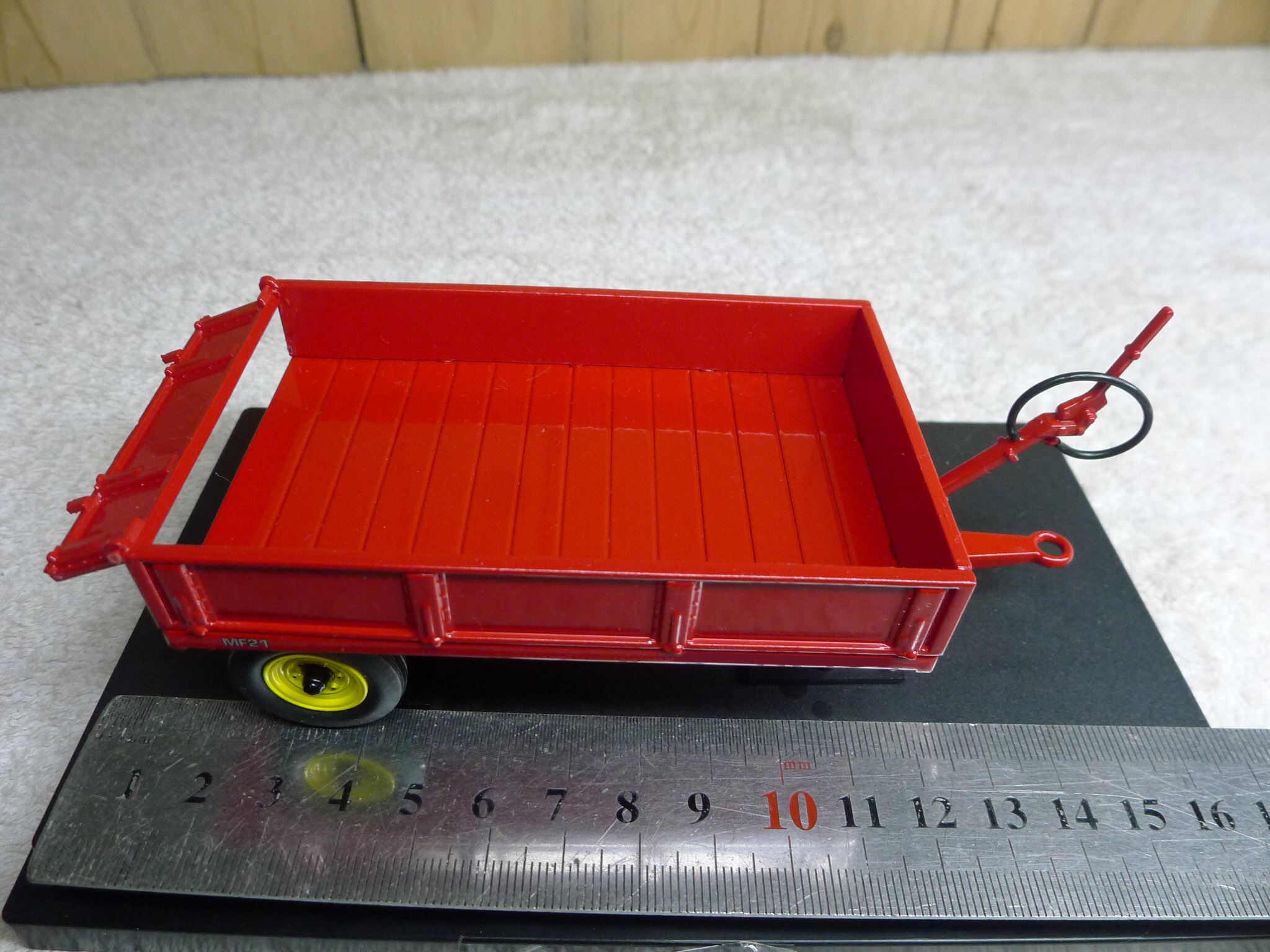 rare 1: 43 mf21 3.5 Tractor Trailer Trailer model Alloy collection model rare 1: 43 mf21 3.5 Tractor Trailer Trailer model Alloy collection model