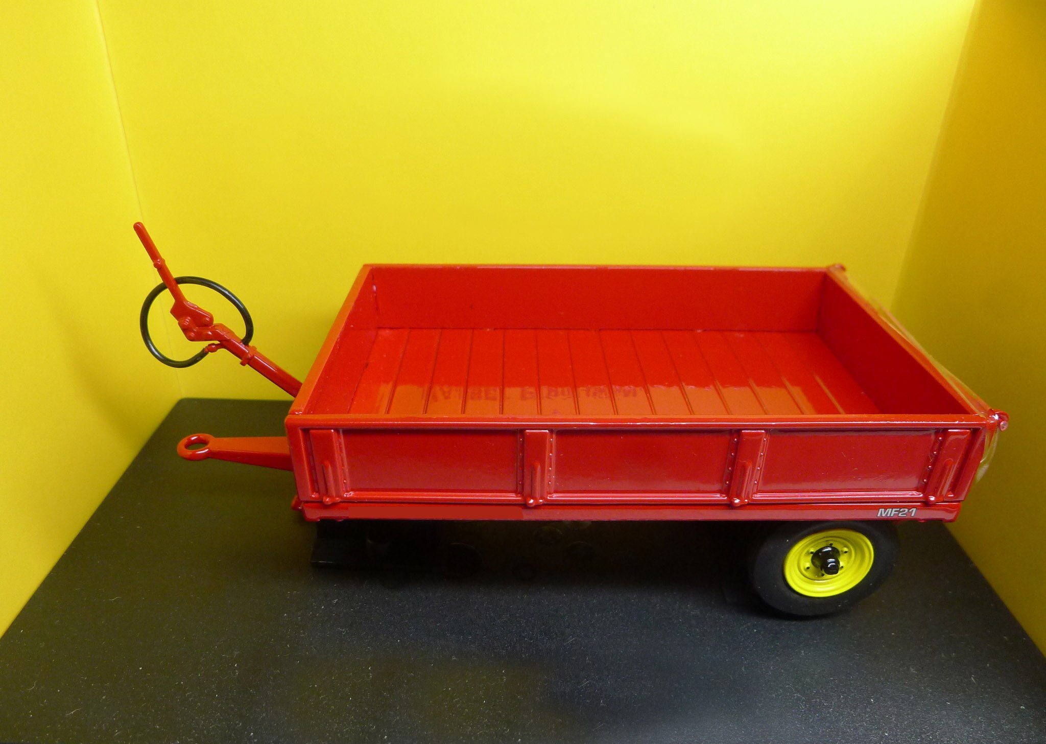 rare 1: 43 mf21 3.5 Tractor Trailer Trailer model Alloy collection model rare 1: 43 mf21 3.5 Tractor Trailer Trailer model Alloy collection model