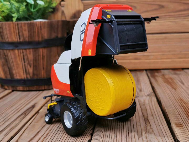 rare Fine special 1/32 185v forage baler model Agricultural machinery Alloy collection model