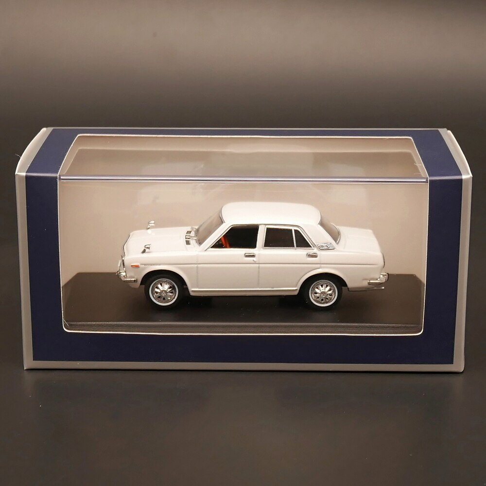 1: 43 Japan 1600 SSS classic Alloy collection car model