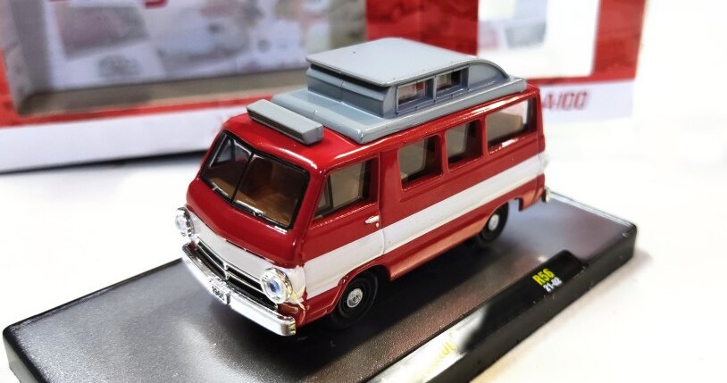 1 / 64 A-100 van station wagon RV model Alloy collection model 1 / 64 A-100 van station wagon RV model Alloy collection model