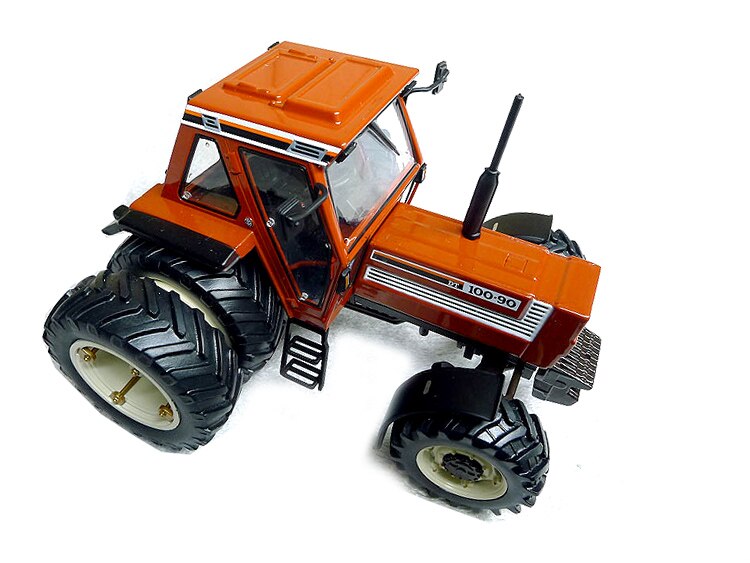 1: 32 N100-90 Tractor Model Six rounds Alloy agricultural vehicle model 1: 32 N100-90 Tractor Model Six rounds Alloy agricultural vehicle model