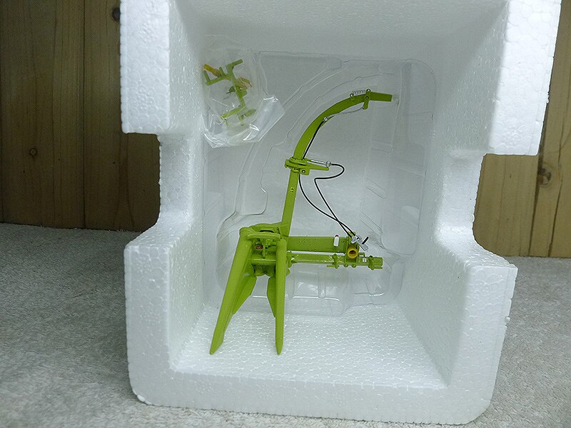 1: 32 25 silage harvester Drag garbage accessories model Alloy construction machinery model 1: 32 25 silage harvester Drag garbage accessories model Alloy construction machinery model