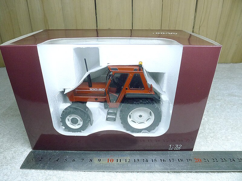 1: 32 197nh 100-90 Tractor Model Agricultural vehicle model Alloy collection model