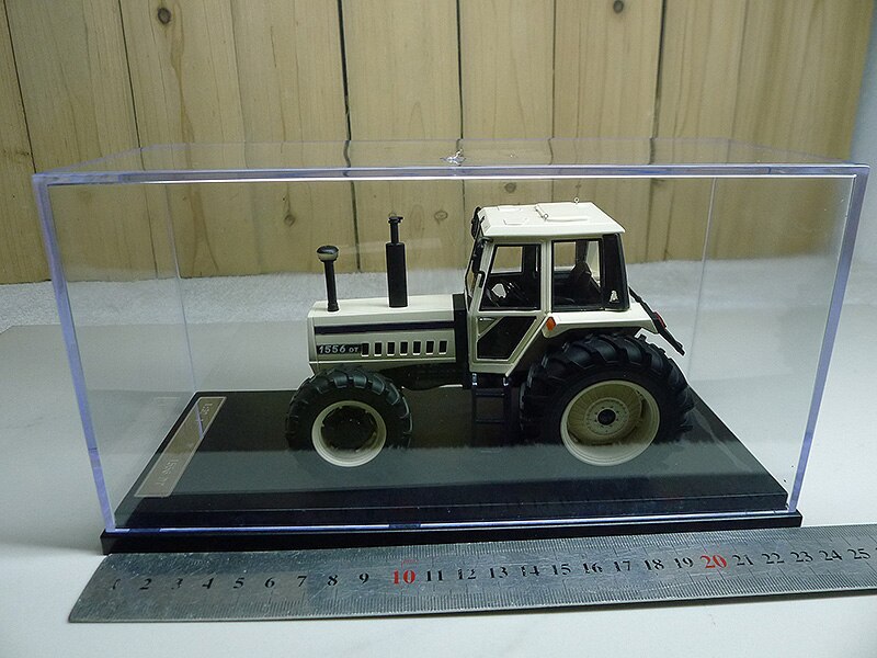 Boutique 1:32 Italian 1556 DT Tractor Model Resin collection model