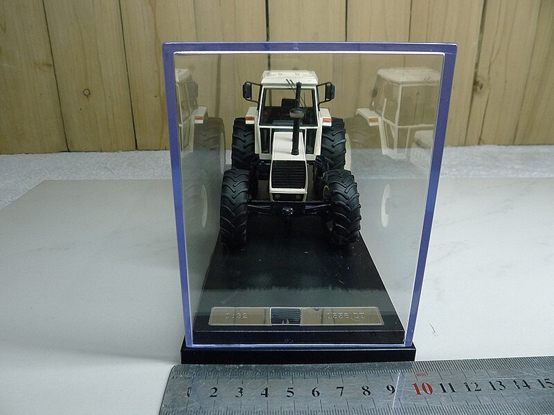 Boutique 1:32 Italian 1556 DT Tractor Model Resin collection model