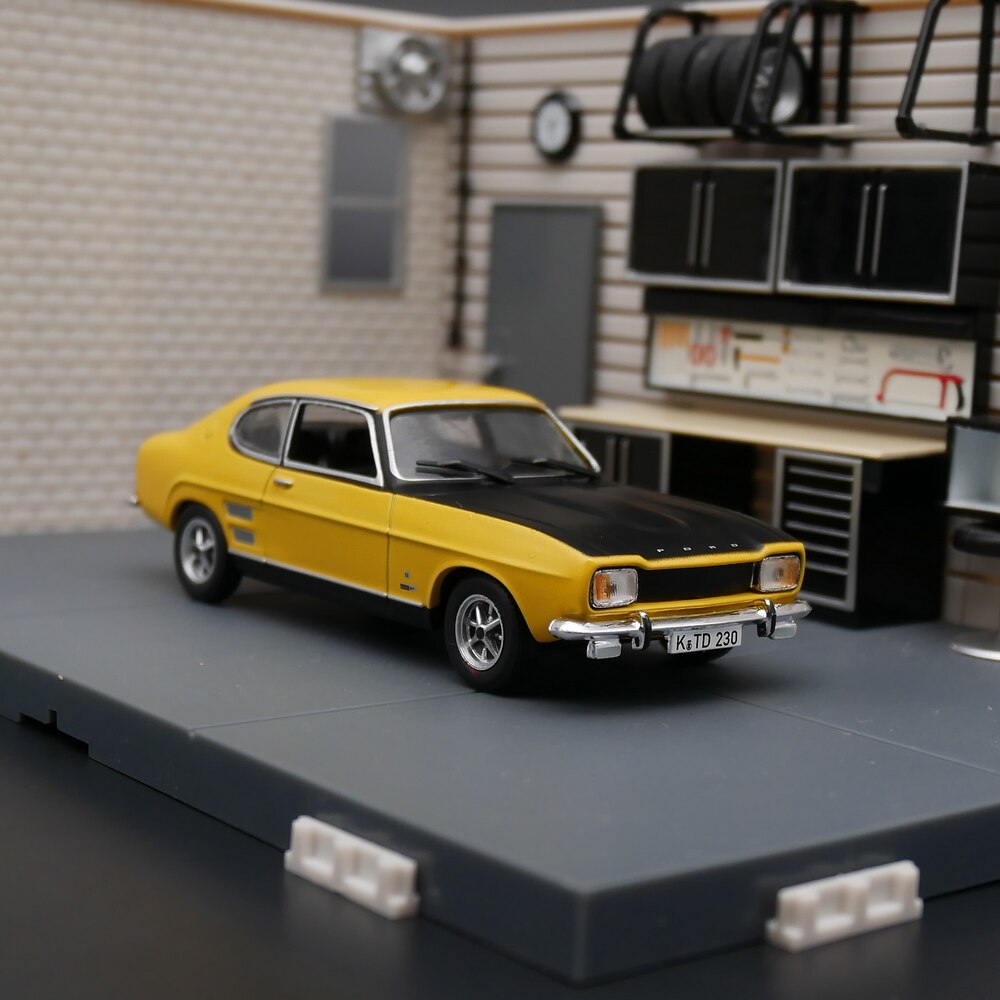 1: 43 American retro car model 1700gt 1969-72 Alloy car model Collection 1: 43 American retro car model 1700gt 1969-72 Alloy car model Collection