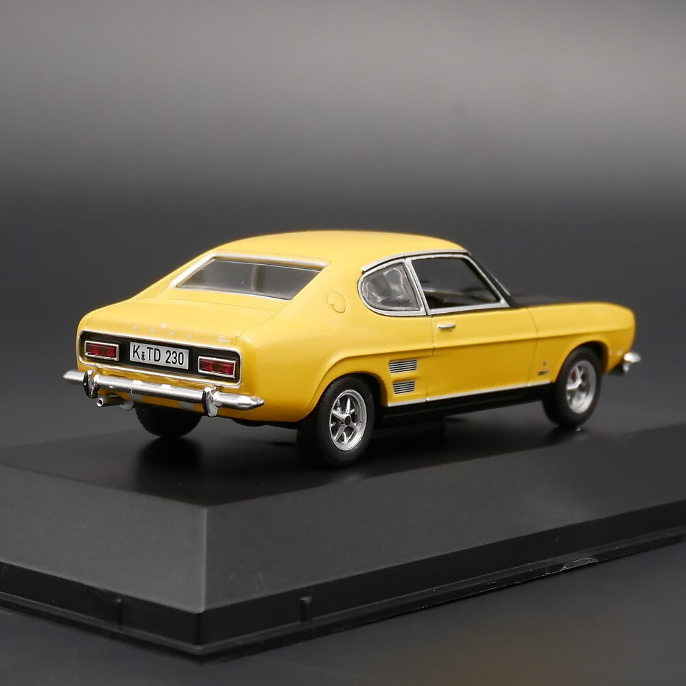 1: 43 American retro car model 1700gt 1969-72 Alloy car model Collection 1: 43 American retro car model 1700gt 1969-72 Alloy car model Collection
