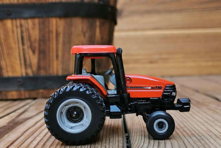 Brand new 1:64 IH mx110 Tractor Model Agricultural machinery Alloy model