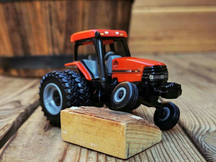 Brand new 1:64 IH mx110 Tractor Model Agricultural machinery Alloy model