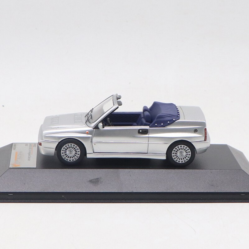 1 / 43 Italian 1992 roadster model Car model collection