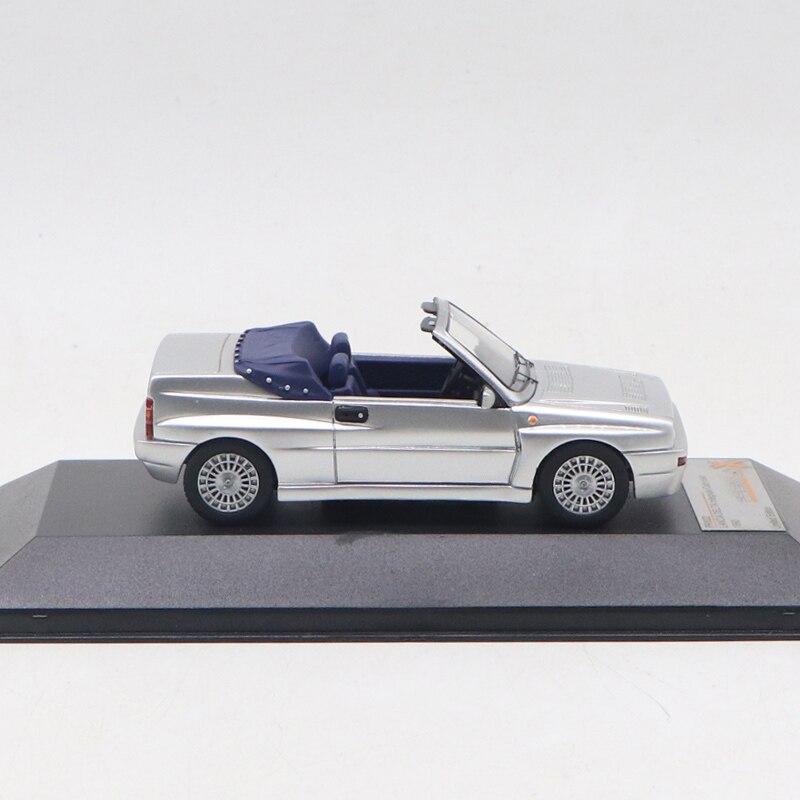 1 / 43 Italian 1992 roadster model Car model collection
