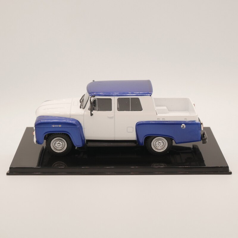 1: 43 1962 American vintage car model Finished alloy automobile model