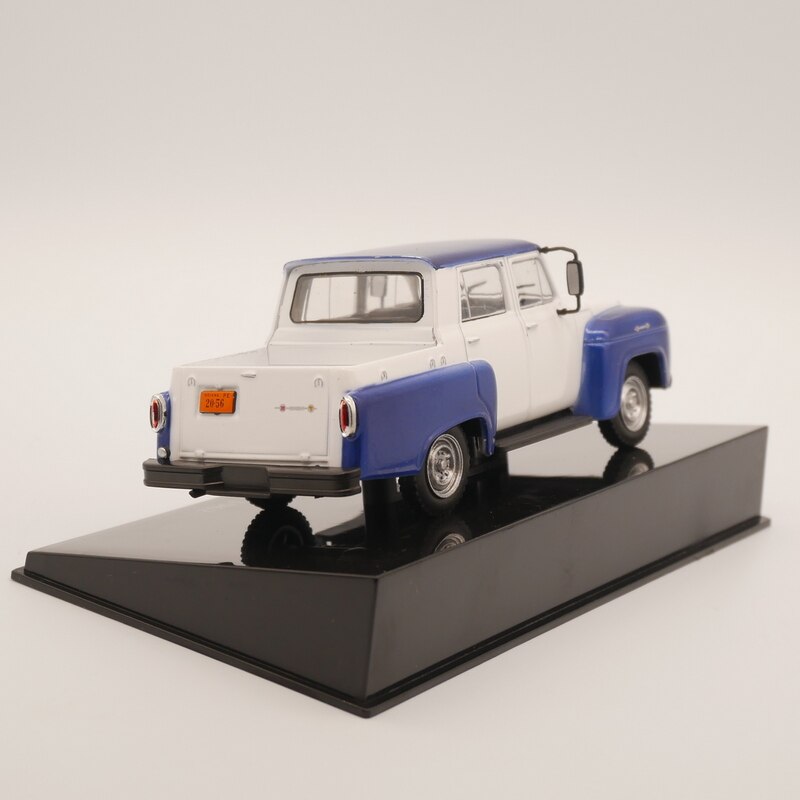 1: 43 1962 American vintage car model Finished alloy automobile model