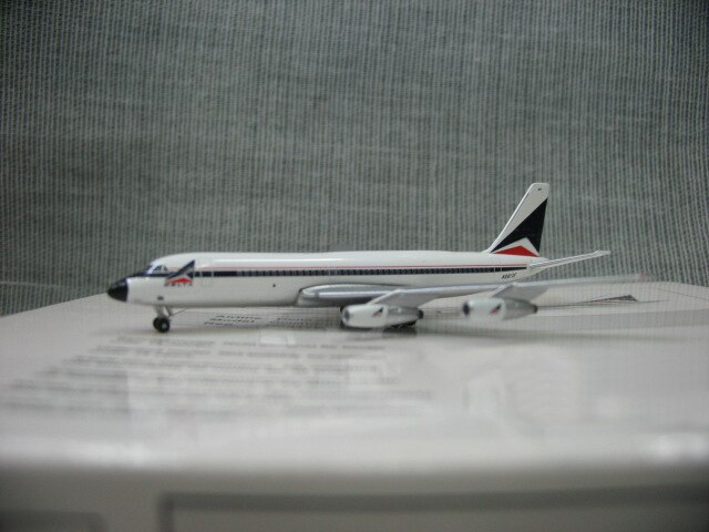 rare 1:500 Model n8817e of American 880 aircraft Alloy collection model