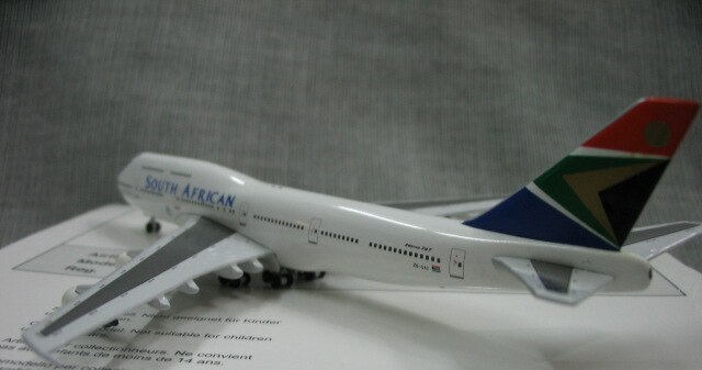 rare 1:500 South Africa 747-300 zs-sac aircraft model Alloy collection model