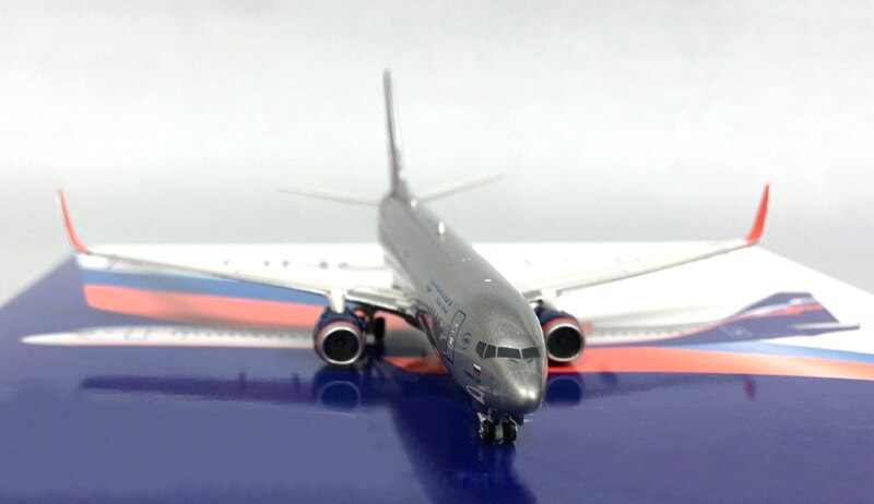 Special 1 / 400 10831 Russia 737-800 vp-brf Alloy collection model