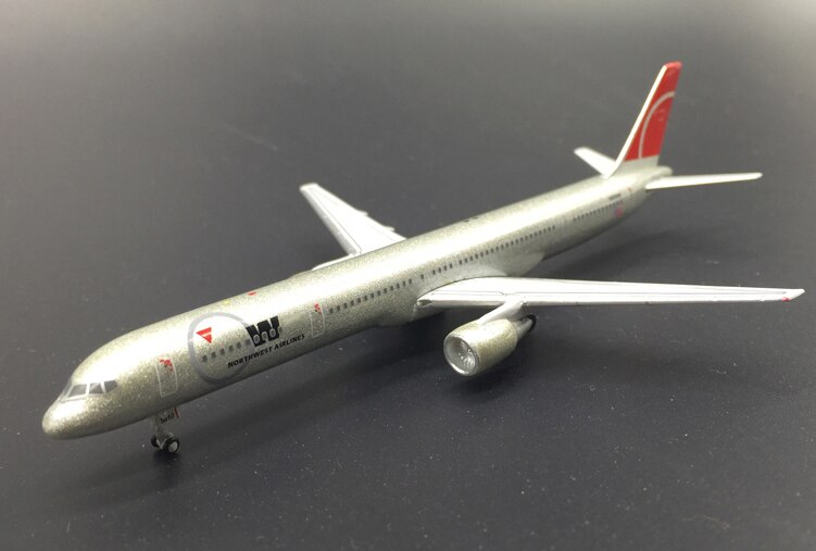 rare 1:400 U.S.A 757 aircraft model Alloy collection model