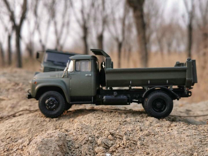 1:43 S Soviet Union Russia Truck Zi dump truck Alloy car model Static finished product 1:43 S Soviet Union Russia Truck Zi dump truck Alloy car model Static finished product