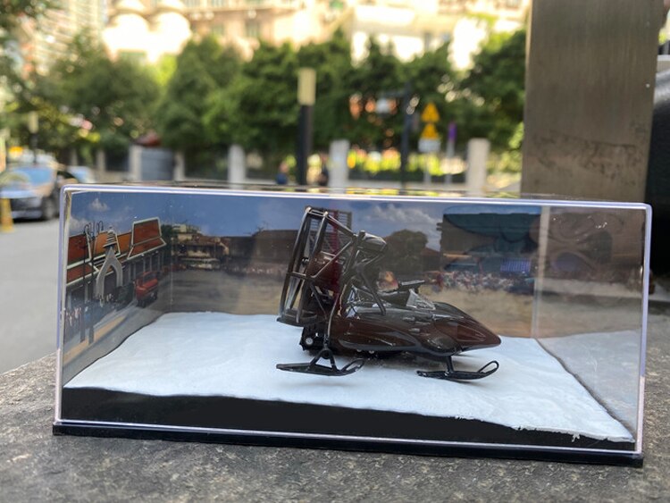 brand new Special Offer 1: 43 snow motorcycle model Movie scene model Alloy collection model brand new Special Offer 1: 43 snow motorcycle model Movie scene model Alloy collection model