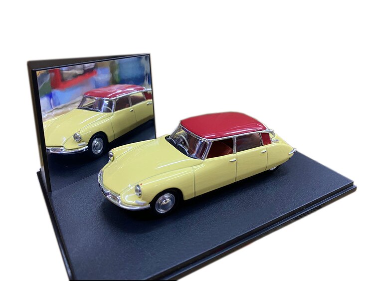 1: 43 French classic car model 1956 Alloy car model 1: 43 French classic car model 1956 Alloy car model