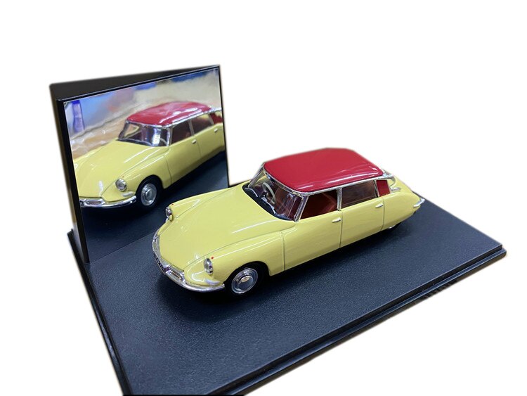 1: 43 French classic car model 1956 Alloy car model 1: 43 French classic car model 1956 Alloy car model