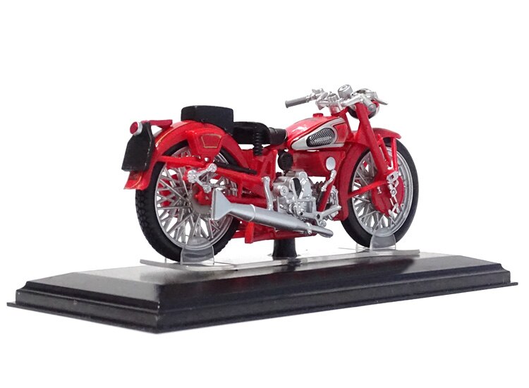 Special 1 / 24 Italian sport retro motorcycle model Semi alloy collection model Special 1 / 24 Italian sport retro motorcycle model Semi alloy collection model