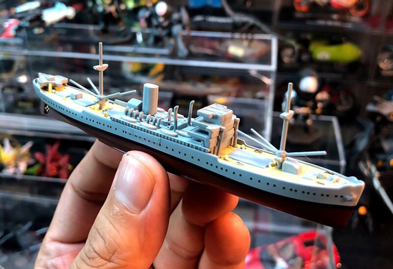 1: 1250 model of German Navy cruiser Pinguin Military products Alloy ship model