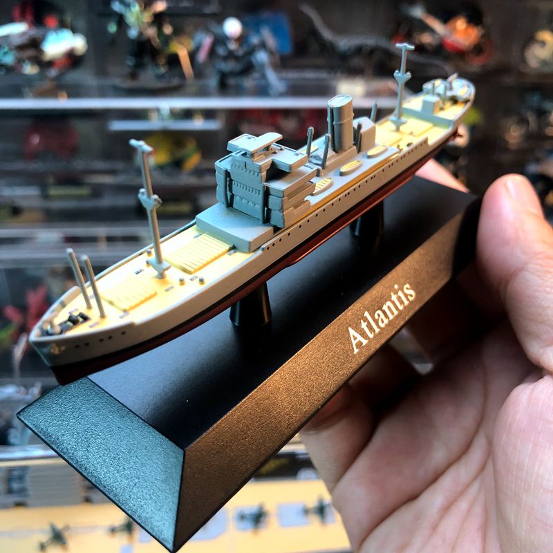 1: 1250 German Navy Atlantis cruiser model Finished alloy ship model