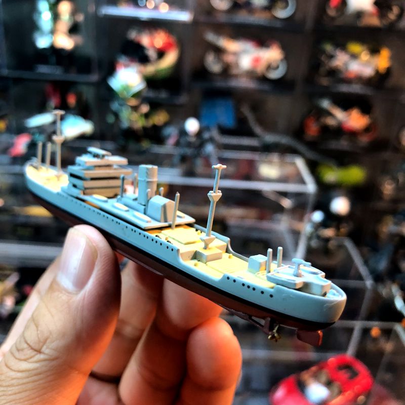 1: 1250 German Navy Atlantis cruiser model Finished alloy ship model