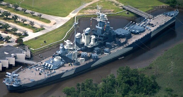 Fine 1:1000 USS North Carolina World War II warship model Alloy static pendulum 1944