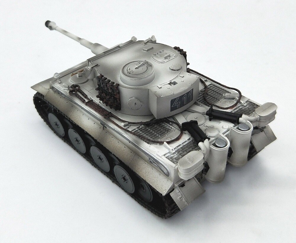 1:72 German Tiger Tank Model Early type Snow painting Finished model 36208
