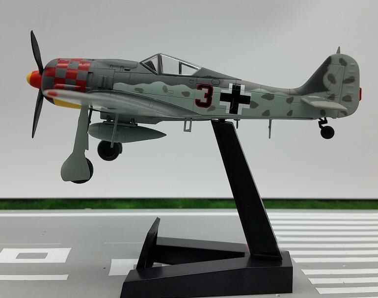 Trumpet 1:72 German FW190 A-6 fighter 36403 finished product model