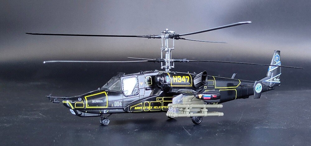 1:72 Russian Ka-50 armed helicopter Finished product simulation model 37020 1:72 Russian Ka-50 armed helicopter Finished product simulation model 37020