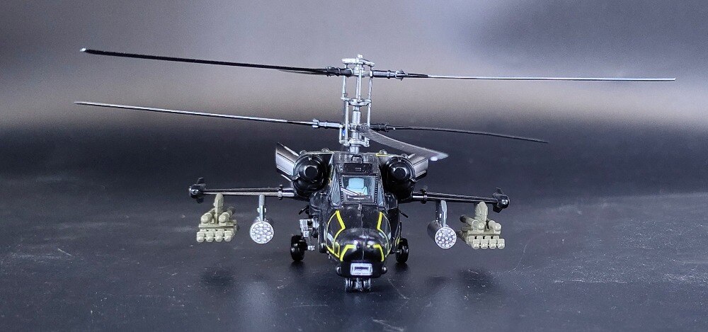 1:72 Russian Ka-50 armed helicopter Finished product simulation model 37020 1:72 Russian Ka-50 armed helicopter Finished product simulation model 37020