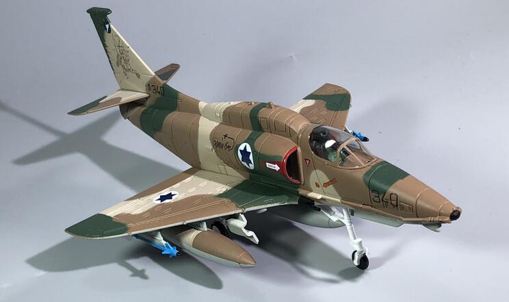 rare Special Offer 1:72 Middle East War Israeli Air Force Model of A4 Attacker alloy Collection Model
