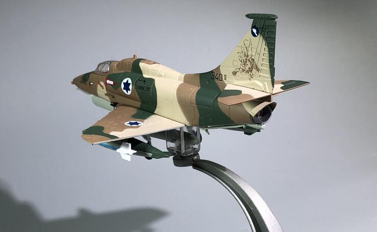 rare Special Offer 1:72 Middle East War Israeli Air Force Model of A4 Attacker alloy Collection Model